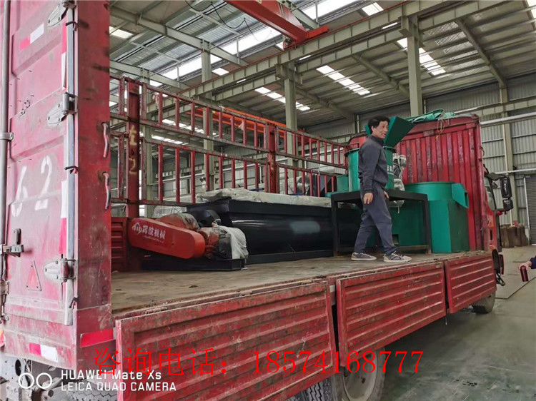 顆粒生產(chǎn)線裝車(chē)現(xiàn)場(chǎng)