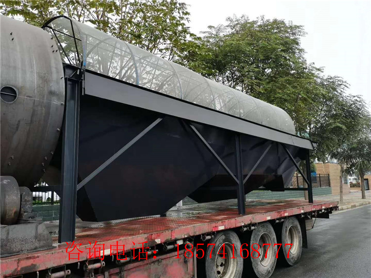 雞糞顆粒線裝車(chē)現(xiàn)場(chǎng)