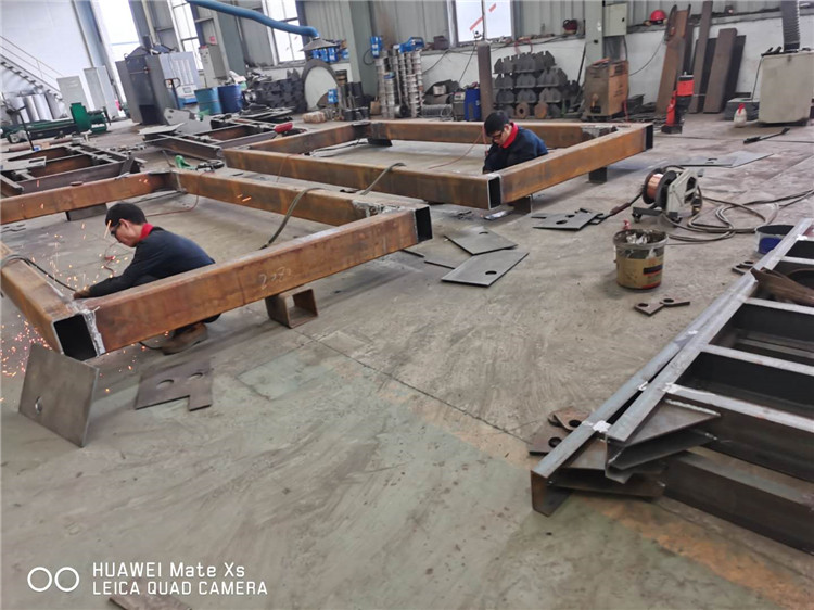 年產(chǎn)10萬(wàn)噸生產(chǎn)線設(shè)備