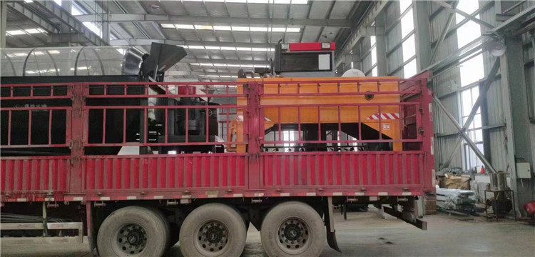 有機(jī)肥履帶翻拋機(jī)