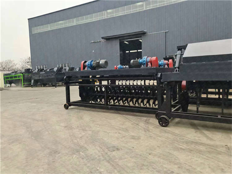 豬糞發(fā)酵翻耙機