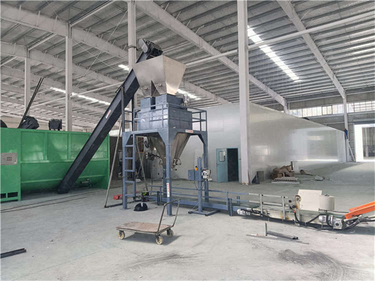 �ЙC�ʰ��b�C���m�ϸ��N��ĩ�c�w�����ϵ��ԄӰ��b