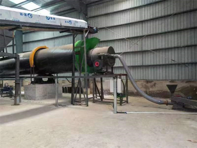 客戶年產(chǎn)3萬噸有機(jī)肥全套設(shè)備生產(chǎn)線安裝現(xiàn)場