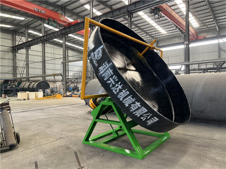 雞糞制粒機(jī)成品率高,有機(jī)肥羊糞圓盤造粒機(jī)生產(chǎn)線設(shè)備