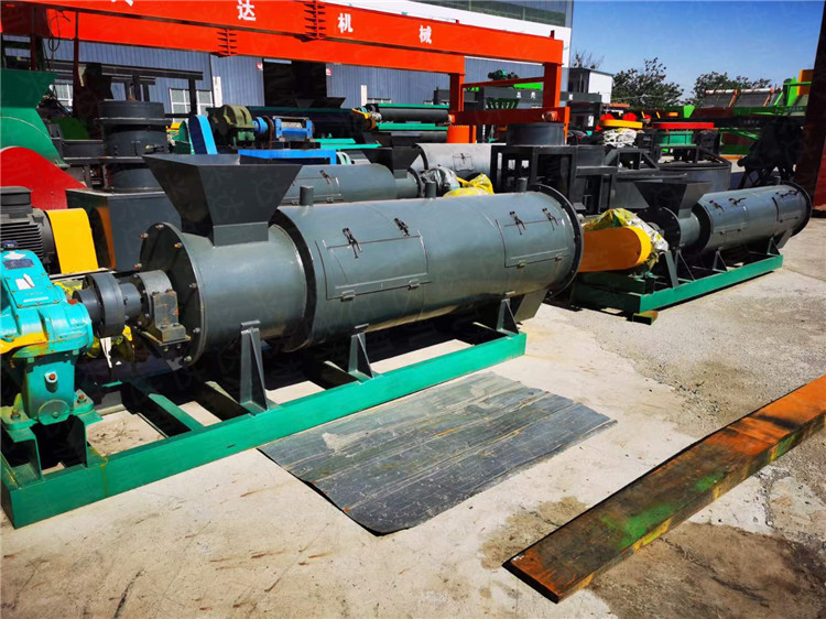 糞便有機(jī)肥加工生產(chǎn)線攪齒造粒機(jī),新型轉(zhuǎn)鼓濕法雞糞制粒設(shè)備