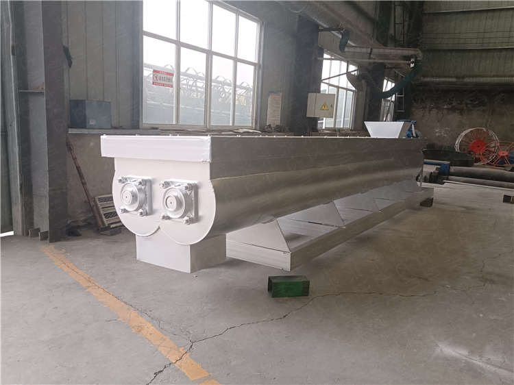 興達(dá)有機(jī)肥雙軸臥式攪拌機(jī) 適用羊糞 牛糞 等干濕物料摻混設(shè)備