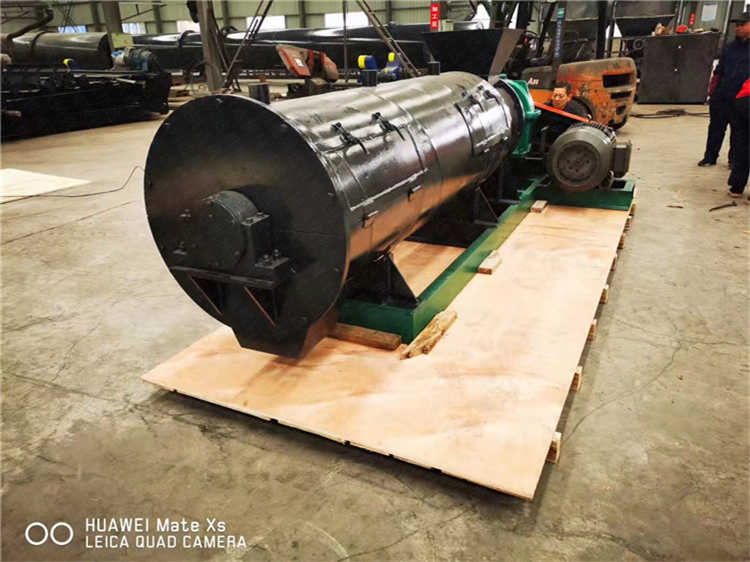 養(yǎng)殖場制作雞糞有機(jī)肥加工設(shè)備 攪齒造粒機(jī) 炭黑石墨氮肥鉀肥制粒機(jī) 復(fù)合肥設(shè)備