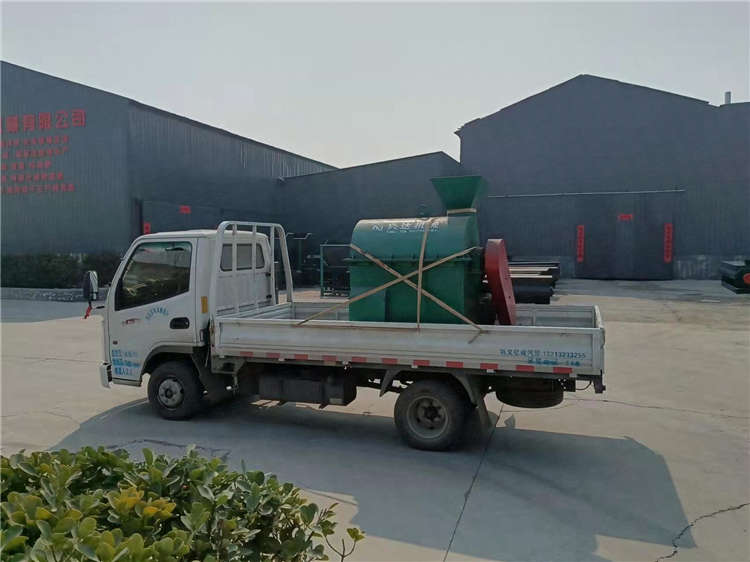 羊糞半濕物料打粉機 工業(yè)用多功能破碎設(shè)備 雞糞時產(chǎn)3噸臥式有機肥粉碎機