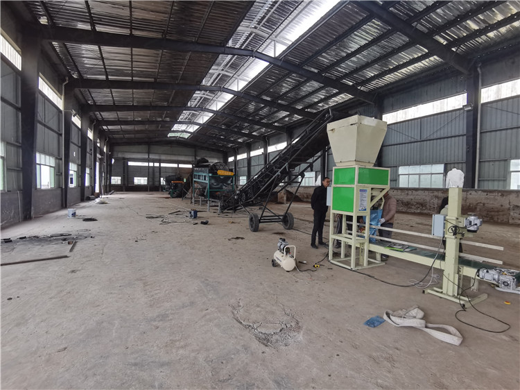 有機(jī)肥生產(chǎn)線配套設(shè)備 自動(dòng)稱量包裝秤 生物肥成品肥料打包機(jī)