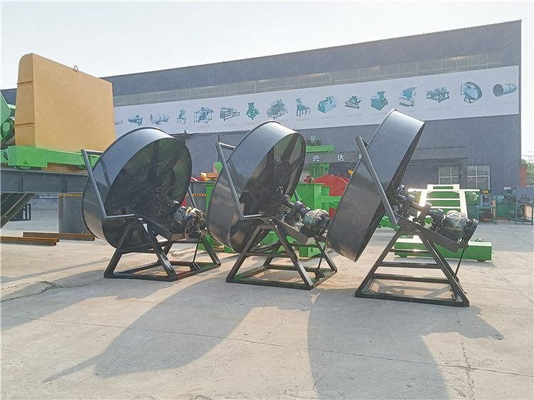 畜禽糞便有機(jī)肥圓盤造粒機(jī) 牛羊糞發(fā)酵制肥機(jī) 生產(chǎn)線有機(jī)肥設(shè)備