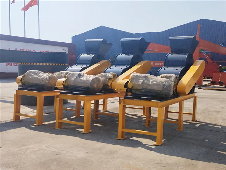 甘蔗渣細(xì)料破碎機(jī) 牛糞發(fā)酵生產(chǎn)后打碎設(shè)備 淀粉渣有機(jī)肥雙級粉碎機(jī) 無篩底不堵塞