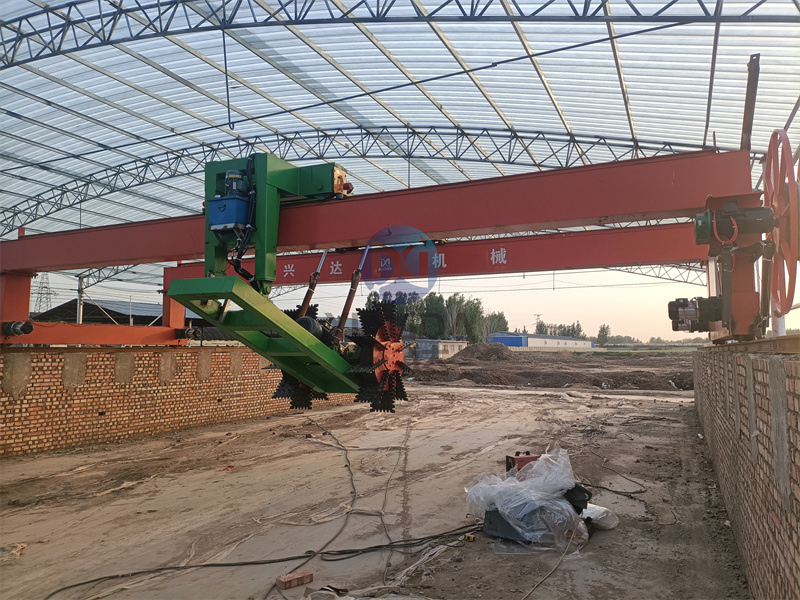 大跨度液壓輪盤翻拋機安裝現(xiàn)場