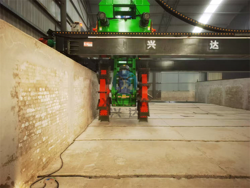 輪盤式翻拋機(jī)安裝現(xiàn)場(chǎng)