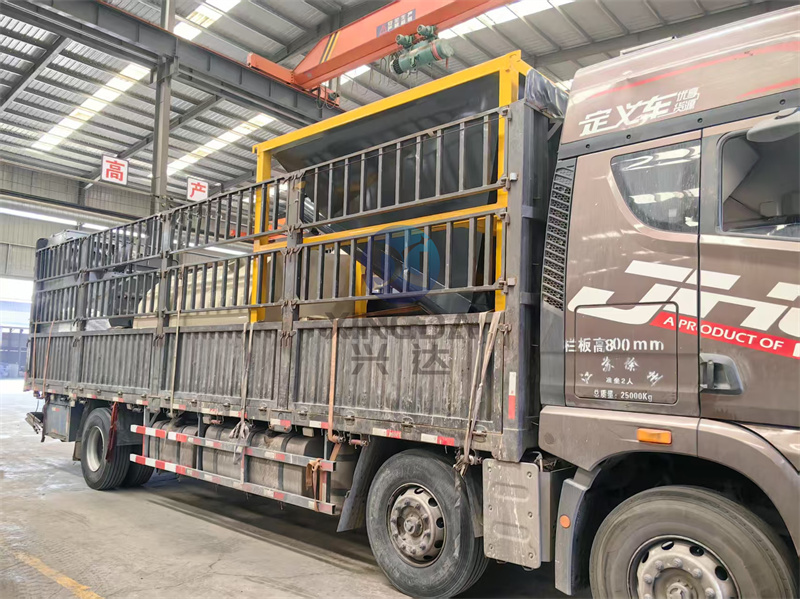 С�ͷ�ĩ���ЙC�����a(ch��n)���l(f��)؛�F(xi��n)��