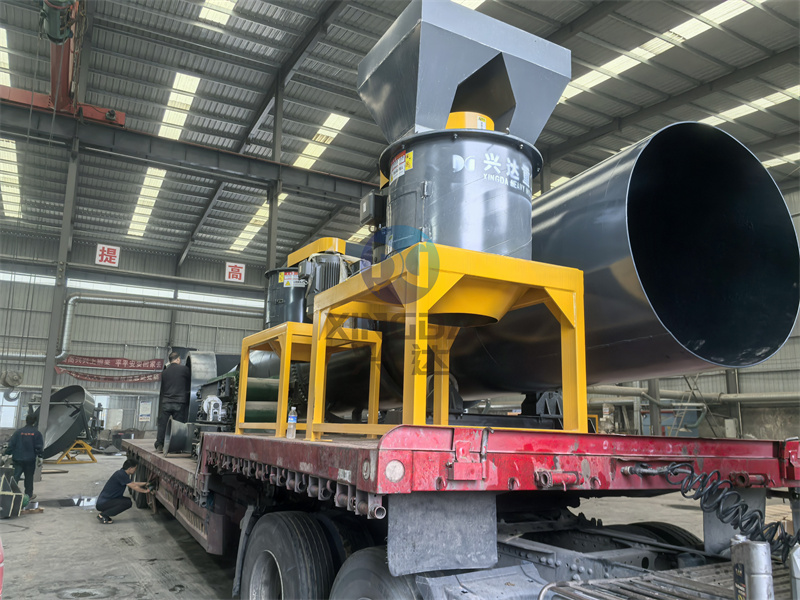 年產(chǎn)2萬噸顆粒有機(jī)肥生產(chǎn)線發(fā)貨現(xiàn)場