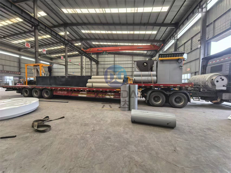 年產(chǎn)3萬噸粉劑有機(jī)肥生產(chǎn)線發(fā)貨現(xiàn)場